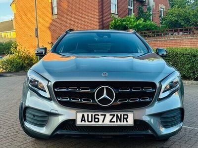 Mercedes GLA220