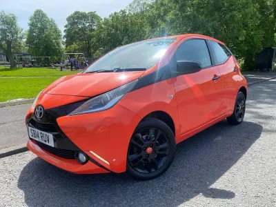 Used Toyota Aygo X-cite 68 HP (50 kW) 2014 Orange Hatchback