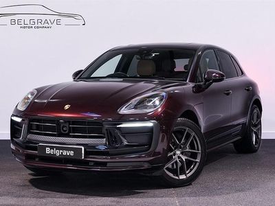 Maroon Used 2023 Porsche Macan SUV | £51,950 (A bit pricey)