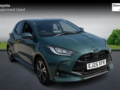 Used Toyota Yaris Design 116 HP (85 kW) 2025 Green Hatchback