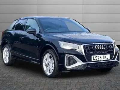 Usado Audi Q2 S-Line 150 CV (110 kW) 2026 Negro SUV