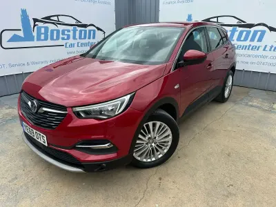 Used Vauxhall Grandland X 130 HP (95 kW) 2019 Red SUV