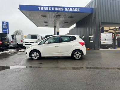 White Used 2012 Hyundai ix20 Active Hatchback | £4,995 (Fair price)