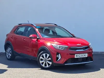 Used Kia Stonic 99 HP (72 kW) 2023 Red SUV