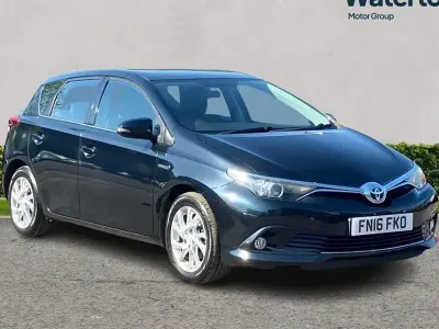 Used Toyota Auris Hybrid