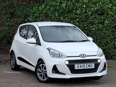 Used Hyundai i10 Premium 66 HP (48 kW) 2019 White Hatchback