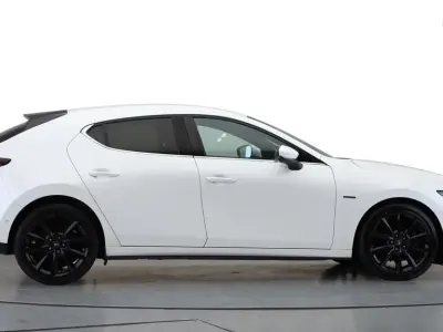Used Mazda 3 Edition 2021 White Hatchback