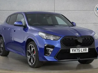 Begagnad BMW X2 M Sport 168 HK (123 kW) 2025 Blå SUV