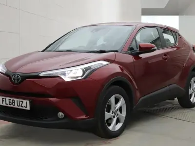 Second-hand Toyota C-HR 116 CP (85 kW) 2019 Roșu SUV