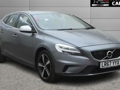 Begagnad Volvo V40 R-Design 122 HK (89 kW) 2017 Grå Halvkombi