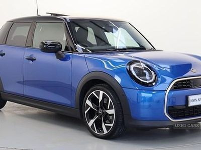 Usado Mini Cooper Exclusive 2024 Azul Utilitario