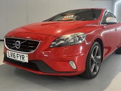 Used Volvo V40 R-Design 152 HP (111 kW) 2016 Red Hatchback