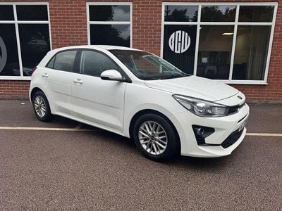 Used Kia Rio 83 HP (61 kW) 2020 White Hatchback