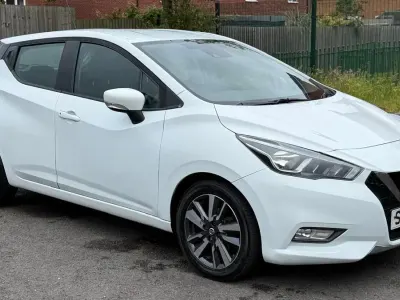 Used Nissan Micra Acenta 71 HP (52 kW) 2018 White Hatchback