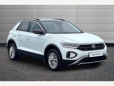 Used VW T-Roc Life 150 HP (110 kW) 2023 Pure white SUV