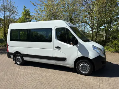 Used Vauxhall Movano 125 HP (91 kW) 2015 White MPV
