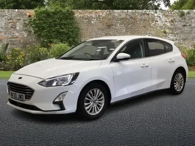 Used Ford Focus Titanium 125 HP (91 kW) 2020 White Hatchback