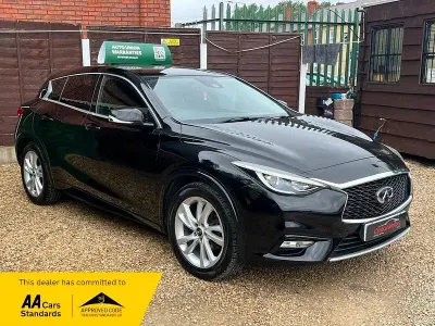 Used Infiniti Q30 Business Executive 109 HP (80 kW) 2017 Black Hatchback