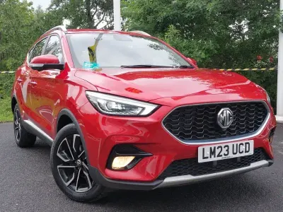 Used MG ZS Exclusive 111 HP (81 kW) 2023 Red SUV
