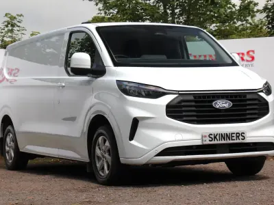 Used Ford Transit Custom Limited 136 HP (100 kW) 2024 White Van