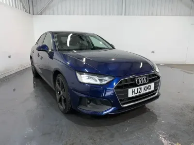 Gebraucht Audi A4 Comfort 136 PS (100 kW) 2021 Blau Limousine