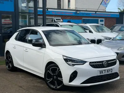 Used Vauxhall Corsa Edition 75 HP (55 kW) 2021 White Hatchback