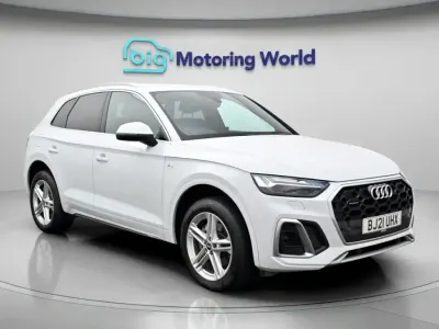 Używany Audi Q5 S-Line 204 KM (150 kW) 2021 Biały SUV