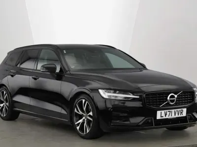 Used Volvo V60 R-Design 163 HP (119 kW) 2022 Black Estate