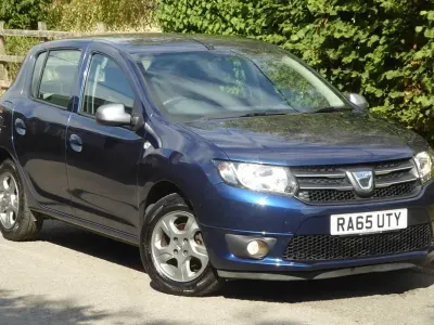 Used Dacia Sandero Lauréate 88 HP (64 kW) 2016 Blue Hatchback