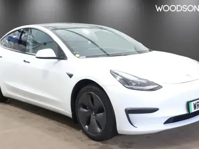 Usado Tesla Model 3 Standard Range Plus 366 kW (498 HP) 2021 Sedan