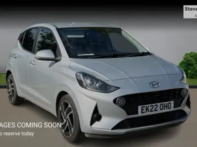 Used Hyundai i10 Premium 2022 Silver Hatchback