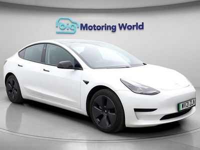 White Used 2021 Tesla Model 3 Standard Range Sedan | £15,000 (Fair price)
