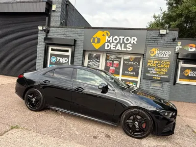Begagnad Mercedes CLA200 AMG line 163 HK (119 kW) 2020 Svart Sportkupé