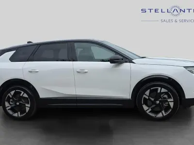 Used Vauxhall Grandland 154 kW (210 HP) 2024 White SUV