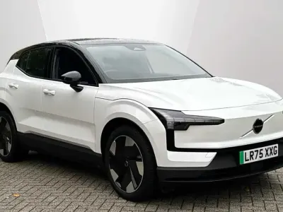 Used Volvo EX30 Performance 310 kW (422 HP) 2025 White SUV
