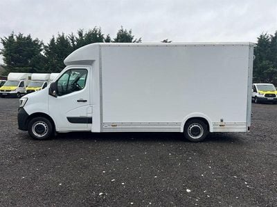 Used Renault Master Business 135 HP (99 kW) 2023 White MPV