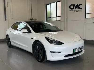 Używany Tesla Model 3 254 kW (346 KM) 2022 Biały Sedan/Limuzyna