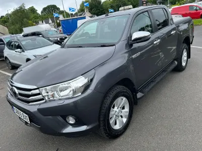 Used Toyota HiLux 150 HP (110 kW) 2020 Grey Pickup