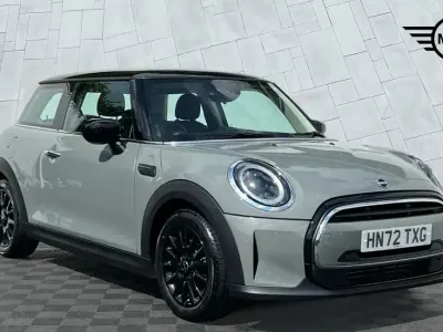 Używany Mini Cooper Classic 134 KM (98 kW) 2022 Szary Hatchback
