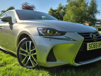 Used Lexus IS300h