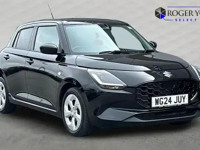 Second-hand Suzuki Swift 82 CP (60 kW) 2024 Negru Hatchback