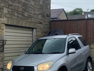 Used Toyota RAV4 125 HP (91 kW) 2003 Silver SUV