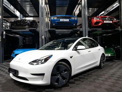White Used 2021 Tesla Model 3 Standard Range Sedan | £12,470 (Fair price)