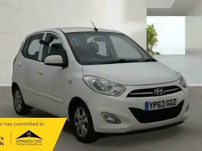 Used Hyundai i10 Active 83 HP (61 kW) 2013 White Hatchback