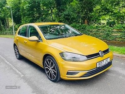 Used VW Golf VII SE 115 HP (84 kW) 2017 Yellow Hatchback