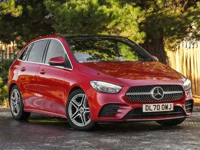 Used Mercedes 200 AMG line 163 HP (119 kW) 2020 Red Estate