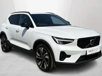 Used Volvo XC40 Plus 194 HP (142 kW) 2025 White SUV