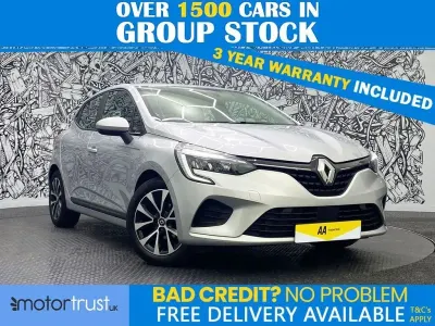 Używany Renault Clio V Iconic 90 KM (66 kW) 2021 Srebrny Hatchback