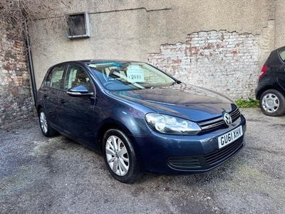 Begagnad VW Golf VI Match 105 HK (77 kW) 2011 Blå Halvkombi