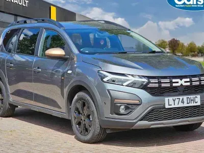 Used Dacia Jogger Extreme 141 HP (103 kW) 2025 MPV